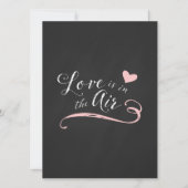 Liefde zit in het Air Chalkboard Wedding Kaart (Voorkant)