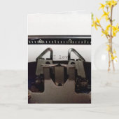 liefdesbericht op retrotypemachine kaart (Gele Bloem)