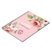 Liefdesboodschap met roze bloemen op maat notitieboek (Linkerzijde)