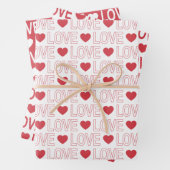 Liefdespatroon in rood en wit inpakpapier vel (In situ)