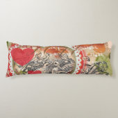 Liefdesvogels Hart Rode Kunstcollage Lichaamskussen (Voorkant)