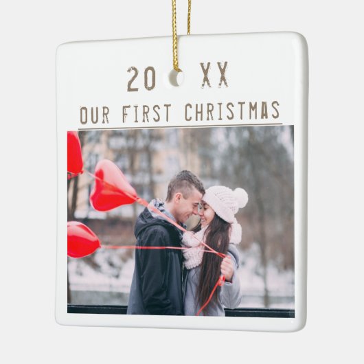 Liefdevol Koppel 1e Kerstmis Keepsake 2 Foto's Keramisch Ornament (Links)