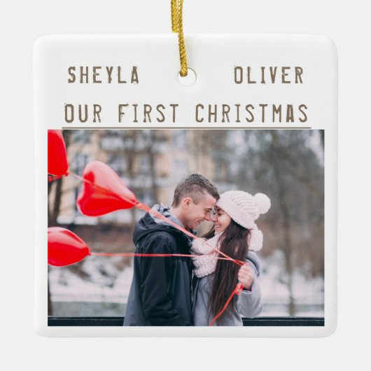Liefdevol Koppel 1e Kerstmis Keepsake 2 Foto's Keramisch Ornament (Voorkant)