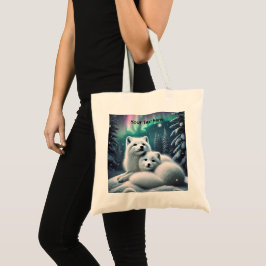 Liefdevolle poolvossen Noorderlicht Snowy Forest Tote Bag
