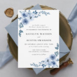 liefdevolle uitnodiging voor een blauwe bruiloft<br><div class="desc">dusty blue themed bruiloft met waterverf bloemen. De kleuren en de tekst kunnen worden gepersonaliseerd.</div>