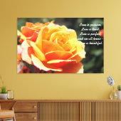 Liefgele rozenbloem - liefde is mooi canvas afdruk (Insitu (Woonkamer))