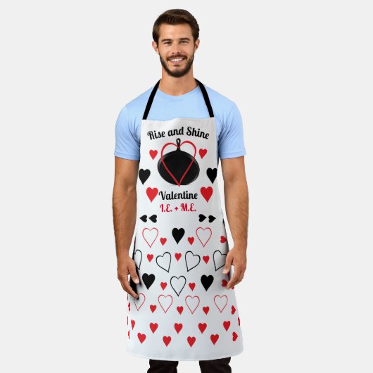 Liefje Apron met  pan Schort (Gedragen)