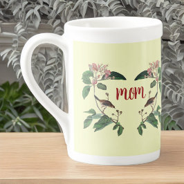 Liefroze knoppen en vogel op filialen voor mam porselein kop