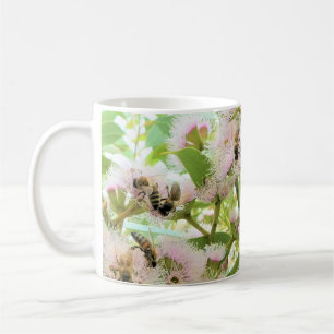 LIEFT VAN BEES. AUSTRALISCHE FLORA MET HONIJNBEER KOFFIEMOK