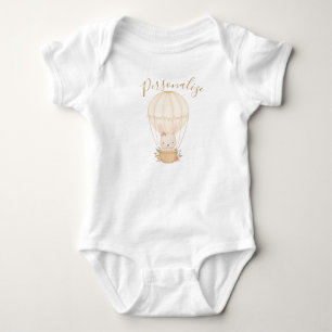 Lieve babykonijn in luchtballon roze gepersonalise romper