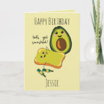 Lieve Birthday Laten we de Avocado-vrienden in de  Kaart<br><div class="desc">Gefeliciteerd met je verjaardag,  laten we gaan! Grappig mashed avocado food pun voor de verjaardag van een beste vriend</div>