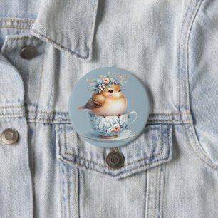 Lieve Blauwe Vogel met Bloemenkroon in Theekopje Ronde Button 7,6 Cm