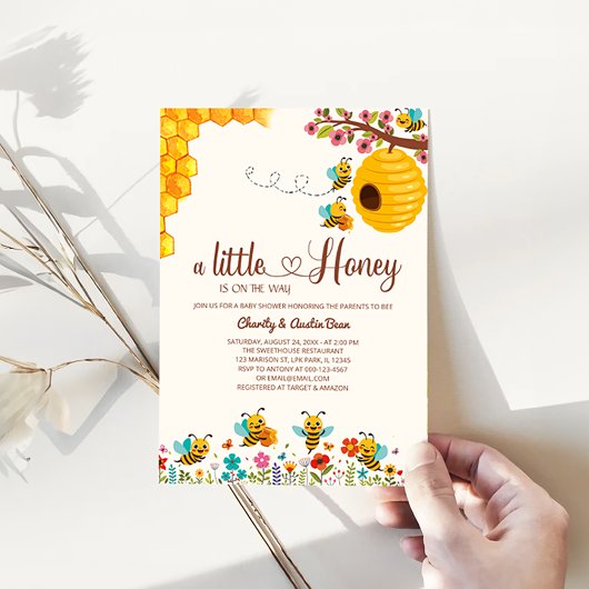 Lieve kleine Honey is op die manier Baby shower Kaart