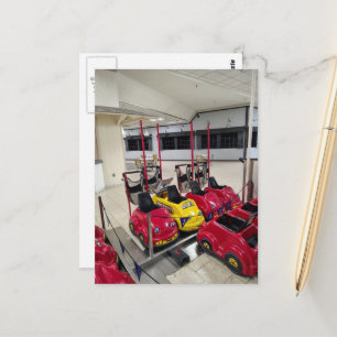 Lieve Kleurrijke Karretjes in Liminal Winkelcentru Briefkaart
