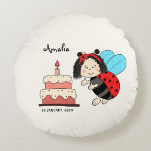 Lieve lieveheersbeestje met cake rond kussen
