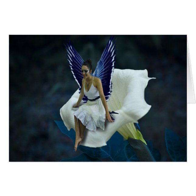 Lieve Moon Fairy met een White Moon Flower (Voorkant Horizontaal)