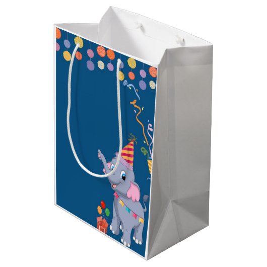 Lieve Olifant Verjaardag Medium Cadeauzakje (Achterkant Gekanteld)
