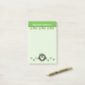 Lieve pinguïn sterren naam kinderen groen geel post-it® notes (Op bureau)