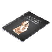 Lieve romantische vrouwen met een kinderwagen met  notitieboek (Linkerzijde)