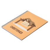 Lieve Slaperige Studerende Luiaard met Kindernaam Notitieboek (Linkerzijde)
