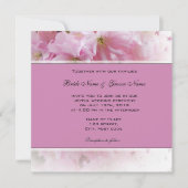 Lieve zachte roze kersen die op uitnodiging voor e (Voorkant)