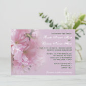 Lieve zachte roze kersen die op uitnodiging voor e (Staand voorkant)