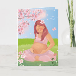 Lieve zwangere moeder in pastelkleuren in de natuu kaart