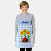 Lieveheersbeestje met Zonnebloemen Blauw Gingham M Schort (Gedragen)