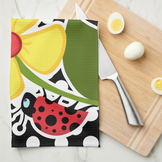 Lieveheersbeestje op zwarte en witte stippen theedoek (Quarter Fold)