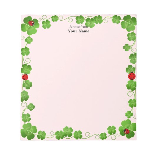 Lieveheersbeestjes en Four_Leaf Clovers Eenvoudig Notitieblok (Voorkant)