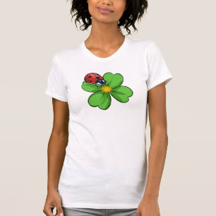 Lieveheersbeestjes en groene bladeren Natuurillust T-shirt