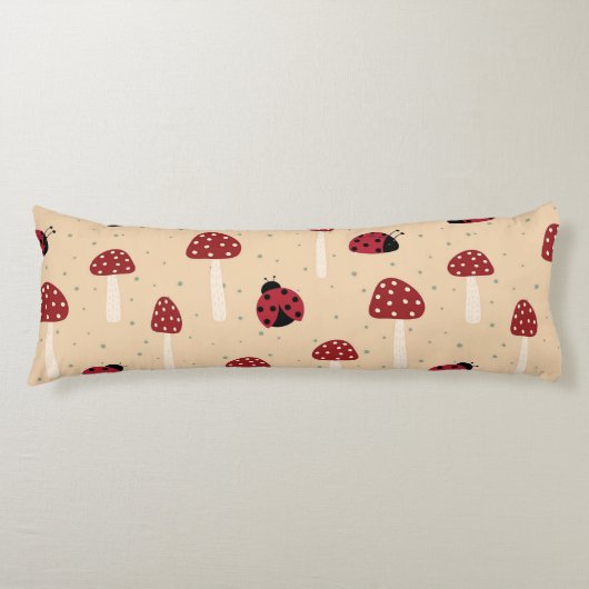 Lieveheersbeestjes en rode paddenstoelen lichaamskussen (Voorkant)