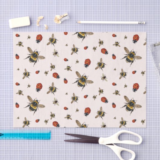 Lieveheersbeestjes op Bees patroon weefsel papier (Craft)