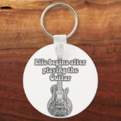Life begins after playing the guitar. black & whit sleutelhanger (Voorkant)