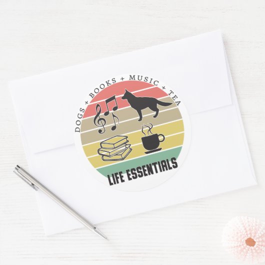 Life Essentials Hogs, Tea, Books, Music  Ronde Sticker (Envelop)