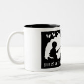 Life Is Better By The Campfire Tweekleurige Koffiemok (Links)