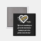 Life Quote Black Magnet van Poet Adiela Akoo (Voorkant / Achterkant)