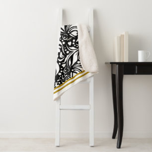 Life Quote Black Sherpa Blanket van Adiela Akoo Deken