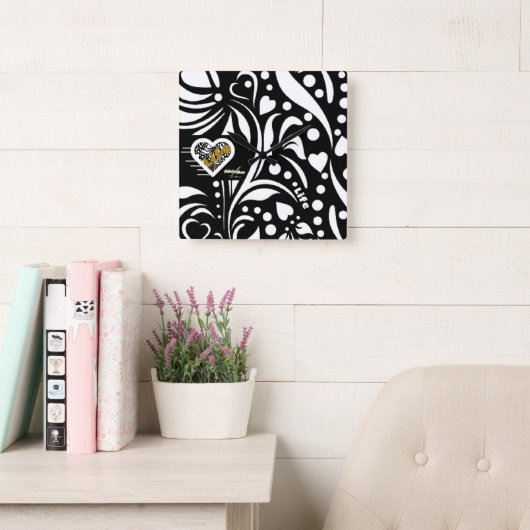 Life Quote Black Wall klok door dichter Adiela Ako (Leeskamer)