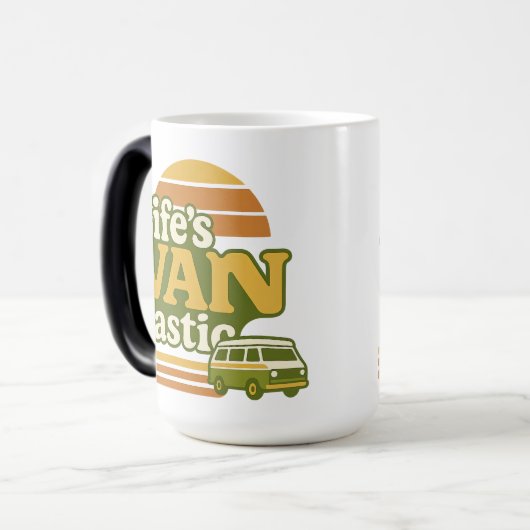 Life’s VANtastic Retro 70s Van Graphic Magische Mok (Voorkant links)