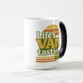 Life’s VANtastic Retro 70s Van Graphic Magische Mok (Voorkant rechts)