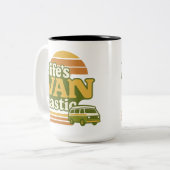 Life’s VANtastic Retro 70s Van Graphic Tweekleurige Koffiemok (Voorkant links)