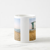 Lifeguard Tower in Santa Cruz Koffiemok (Center)