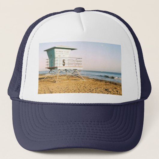 Lifeguard Tower in Santa Cruz Trucker Pet (Voorkant)