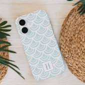 Light Aqua Fishscale Pattern Monogram iPhone 16 Hoesje