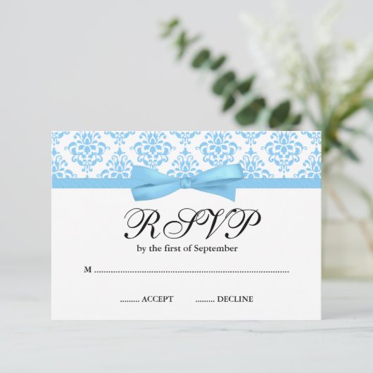 Light Blue Damask Ribbon Bow RSVP (Staand voorkant)