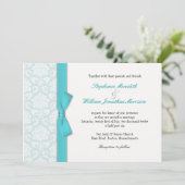 Light Blue Damask Turquoise Bow Wedding Invitation Kaart (Staand voorkant)