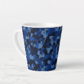 light blue, dark blue, dusty blue camo abstract latte mok (Linkerhoek)