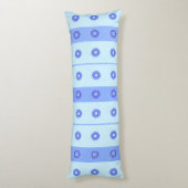 Light Blue Dark Blue Flowers Patroon Lichaamskussen (Achterkant (Verticaal))