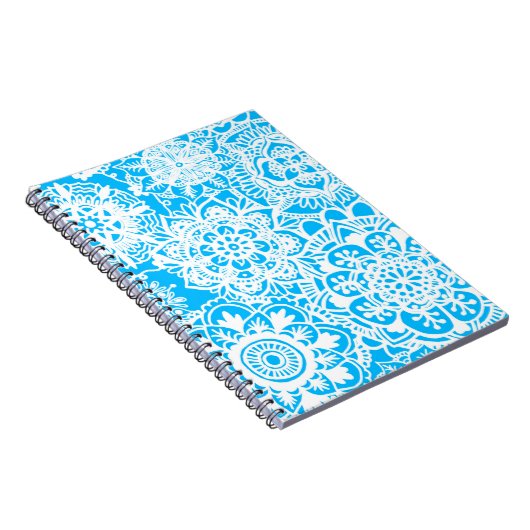 Light Blue en White Floral Mandala Pattern Notitieboek (Rechterzijde)